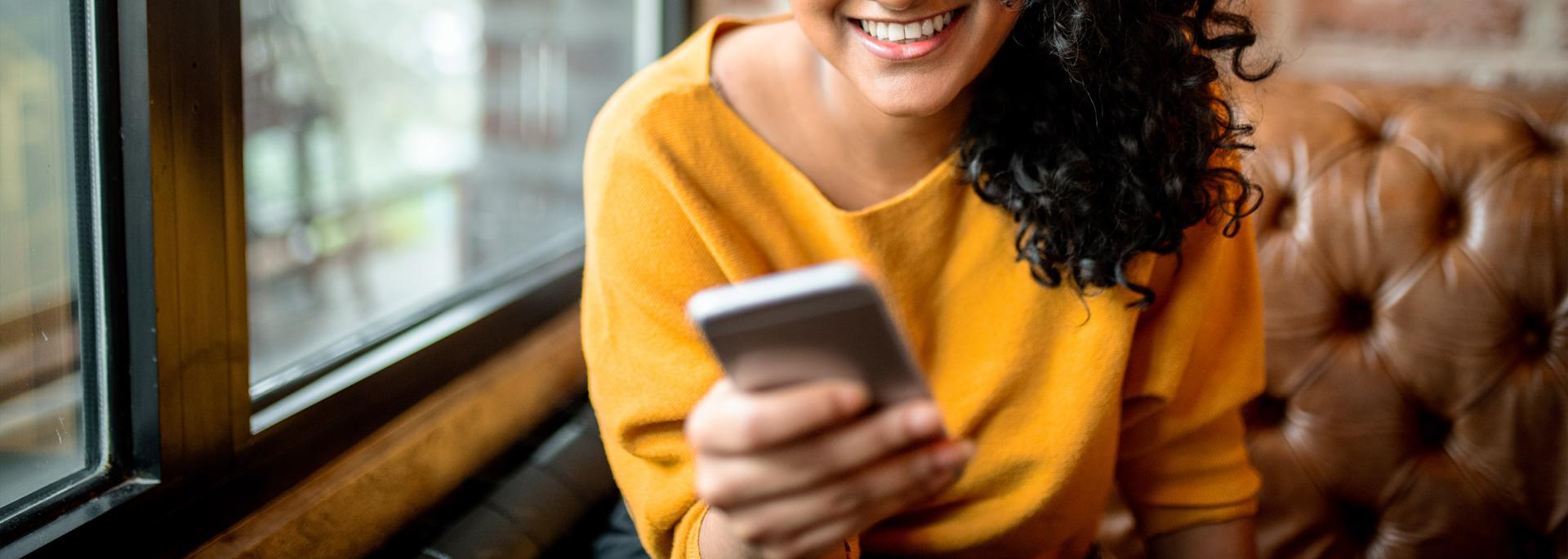 girl with phone